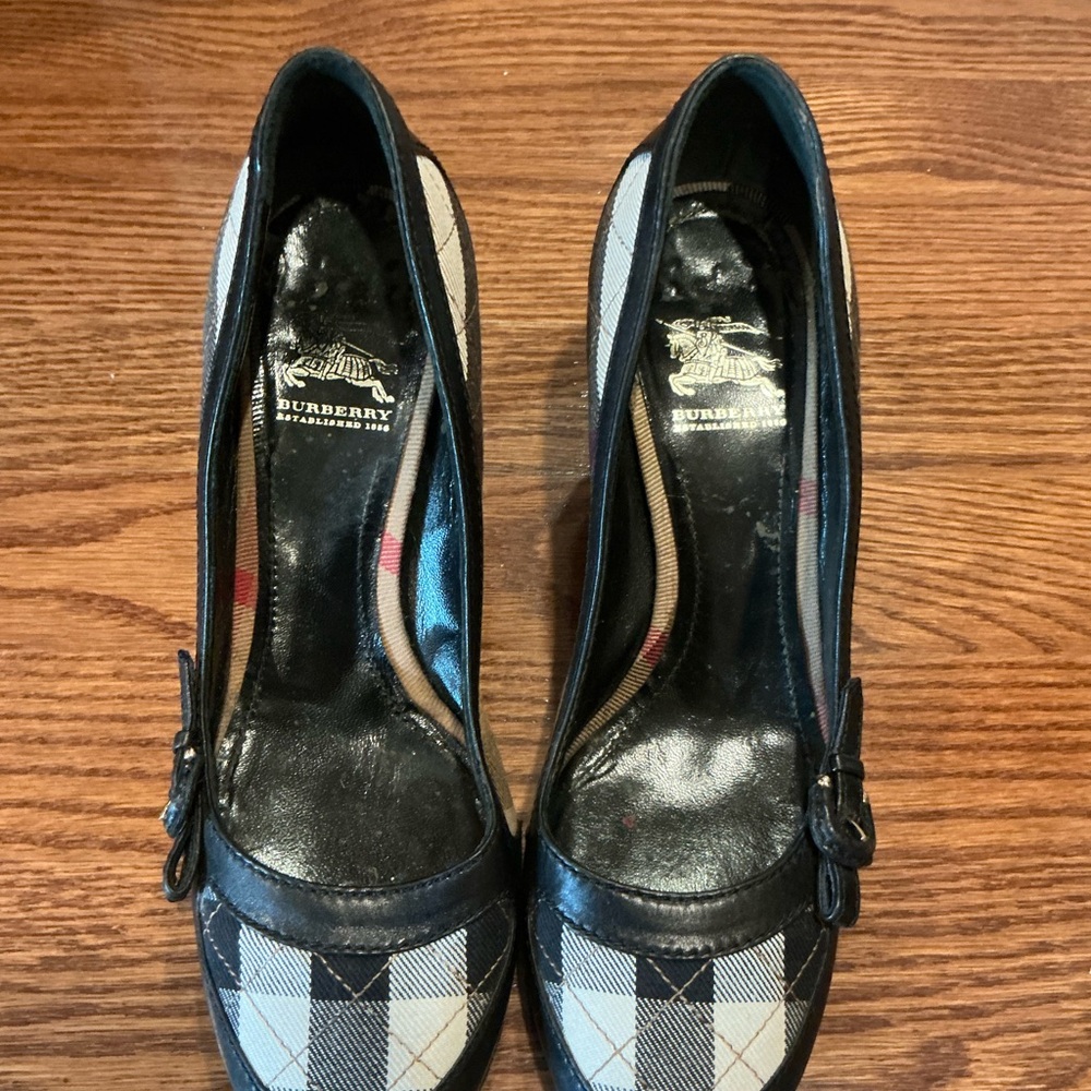 Burberry Women's Black and White Plaid Heels
